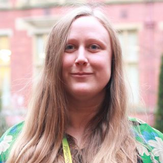 Dr Meg Lewis